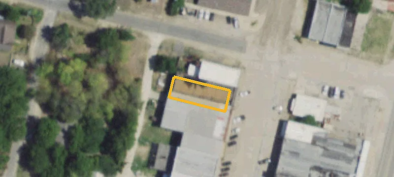 502 Ave E Ave