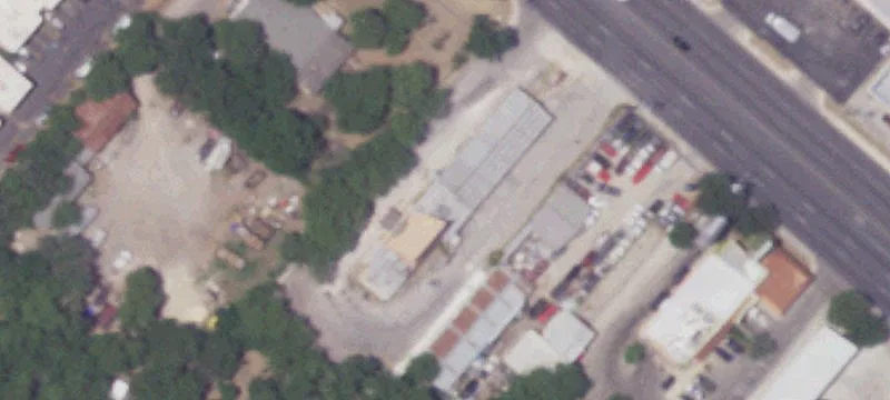 1137 Bandera Rd