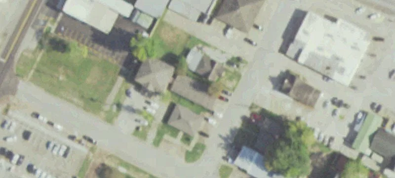 112 Bonham Ave