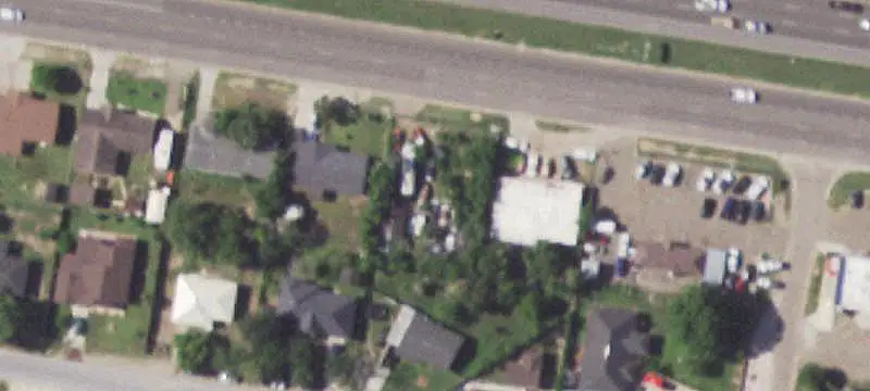 811 Frontage Rd