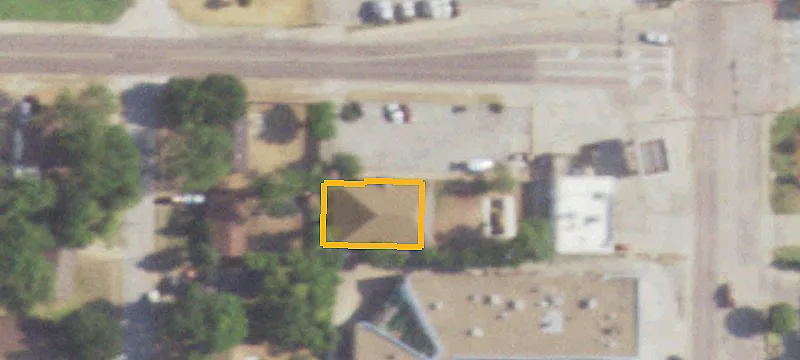 109 Midway E Dr