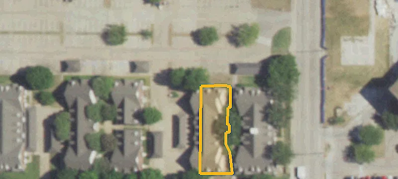 911 York Dr