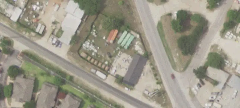 2011 Howard Ln