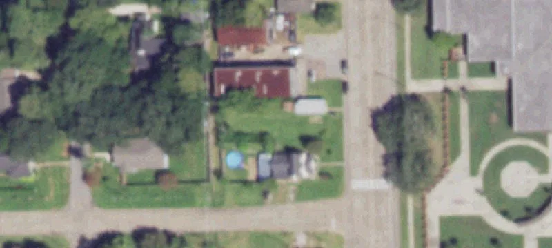 422 Broadway St