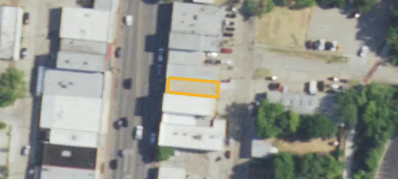124 Main St