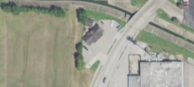 2002 Burke Rd