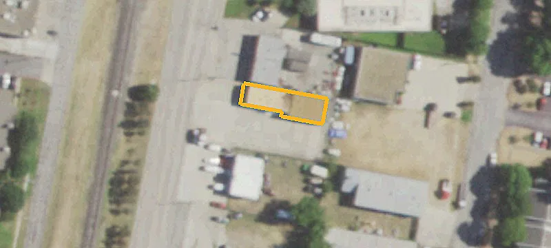 736 Main St