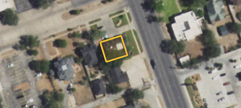 305 2nd Ave