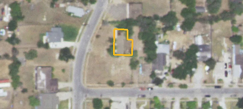 906 National Dr