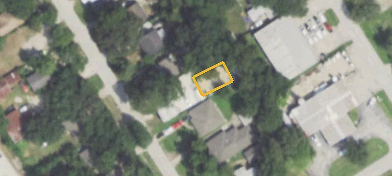20518 Sleepy Holw Ln