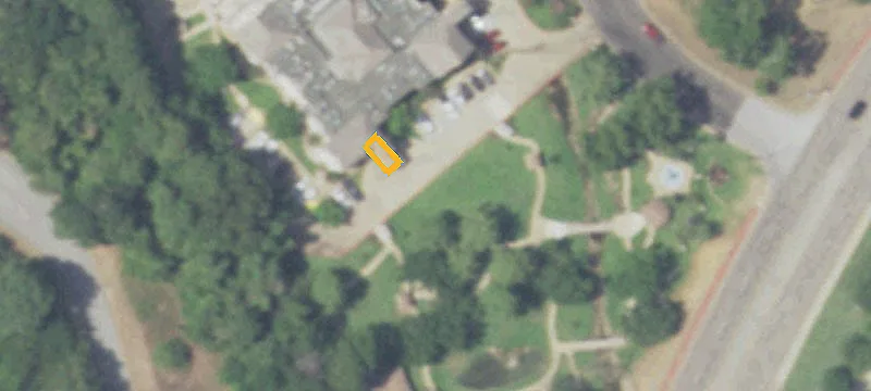 3500 Vine Ave