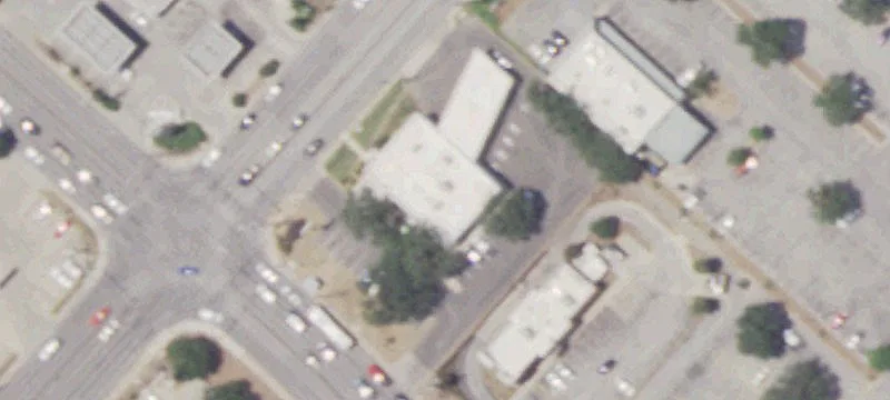 2903 1000th Oaks Dr