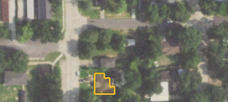 1407 Damon St