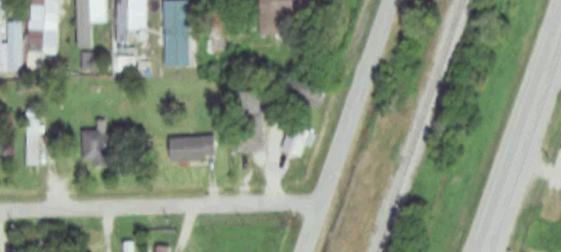 606 Maple St