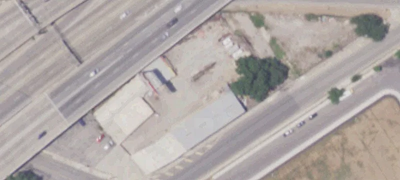 816 Flores St