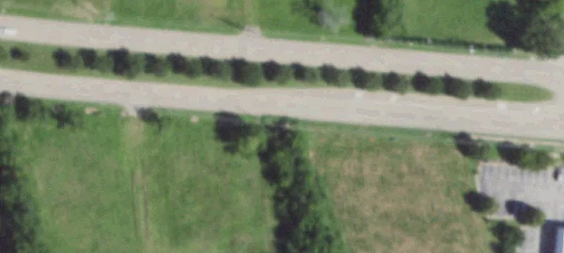 880 Lawrence Rd