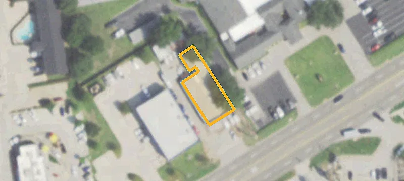 1404 Main St