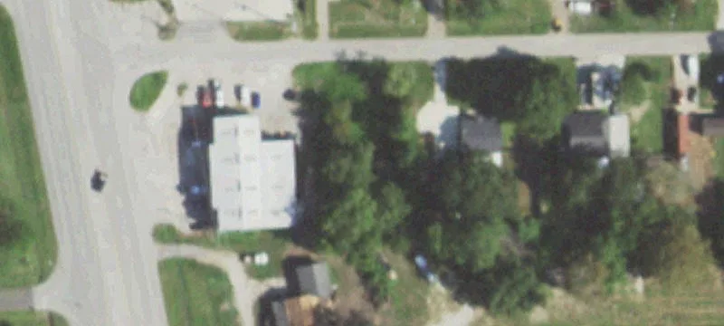 112 Iden St