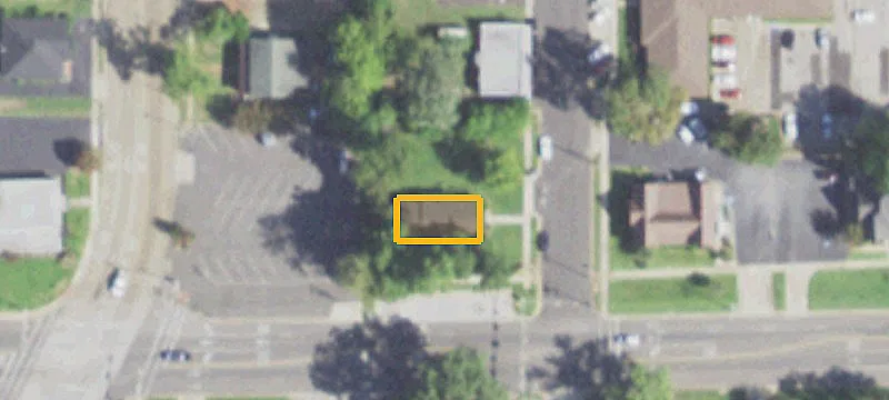 111 Travis St