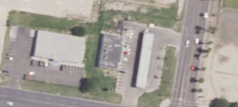 2900 La Luna Dr