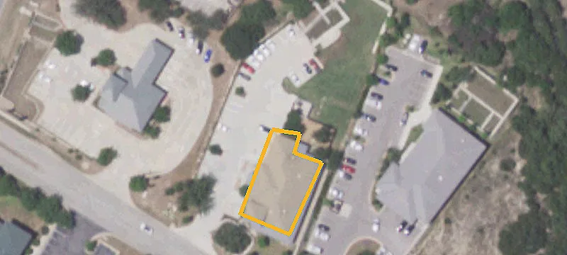 2 Lakeway Ctr Ct
