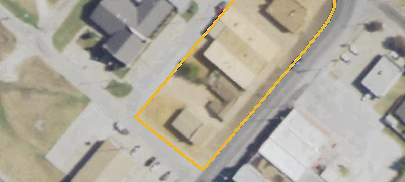 120 Main St