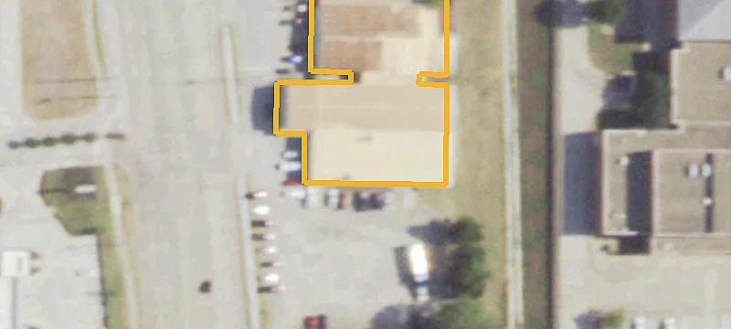 8200 Precinct Line Rd