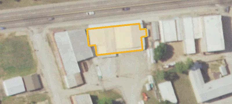 735 Main St