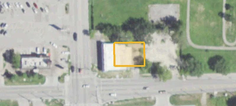 303 Main St