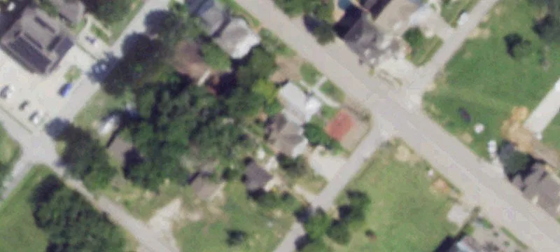 1113 Hall Ave