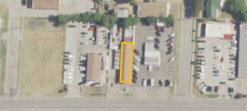 2818 Main St