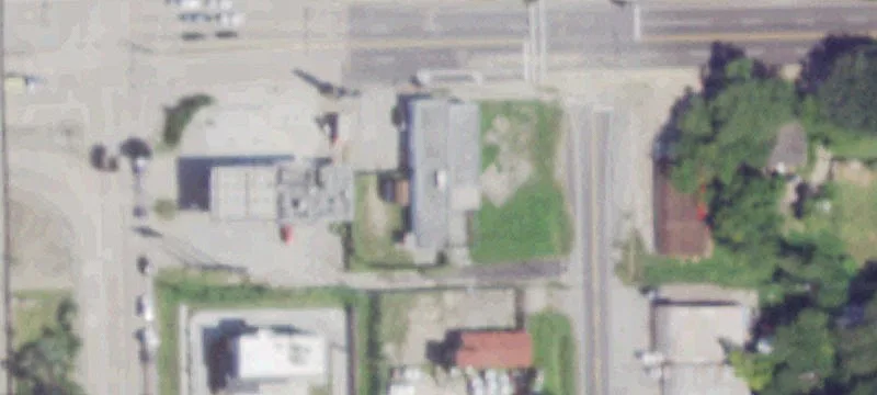 907 Main St