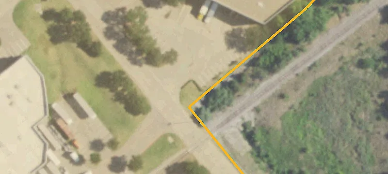 2816 Commodore Dr