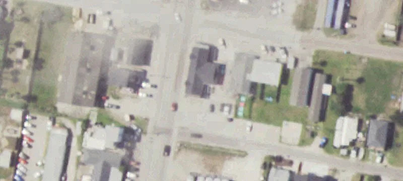 100 White Ave