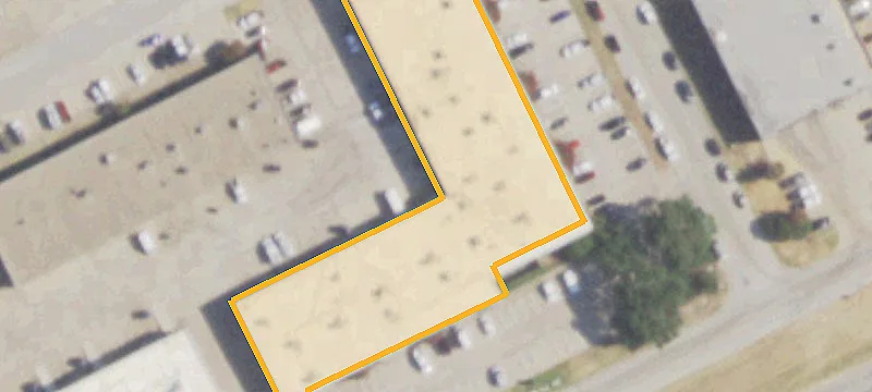 7451 Airport Fwy