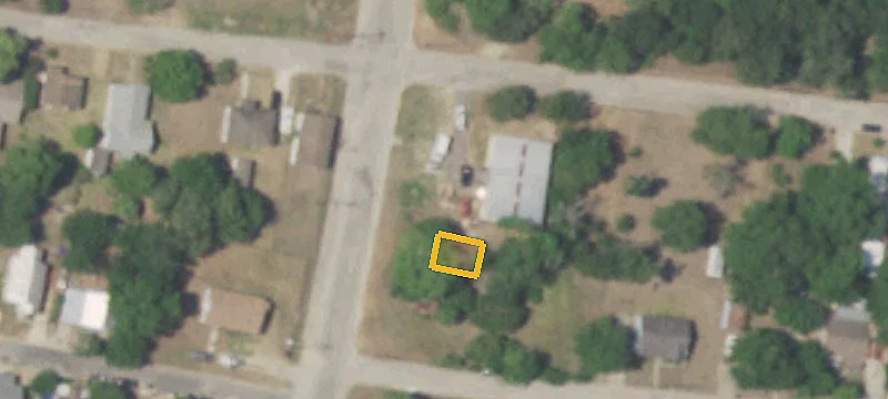 712 Hackberry Ave