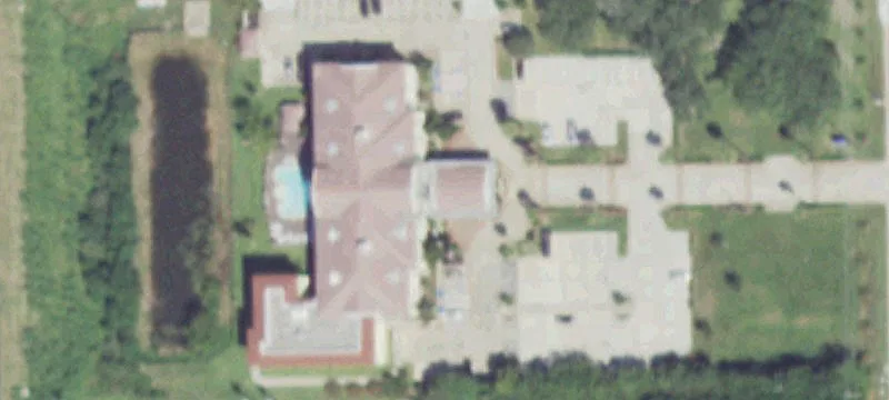 1702 Main St