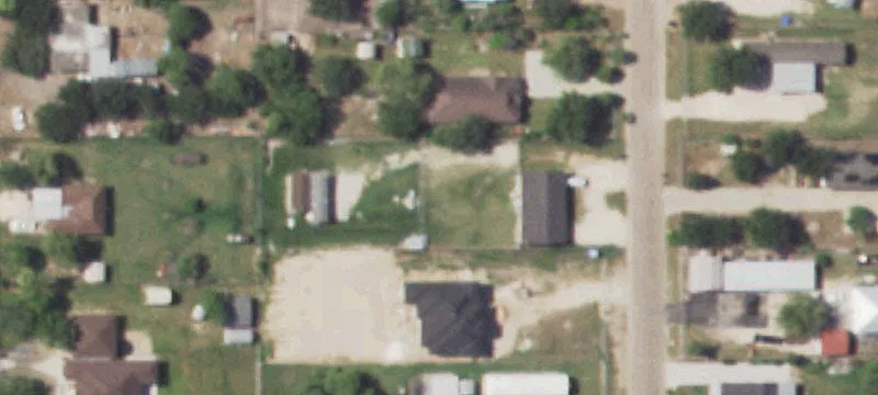 4915 Victor Dr