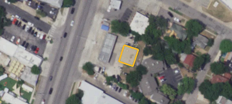 2105 Congress Ave