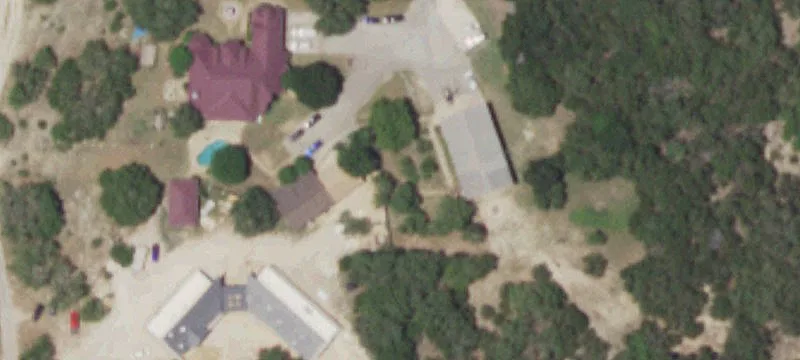 2098 Texas Oaks