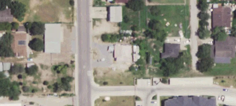 2513 Border Ave