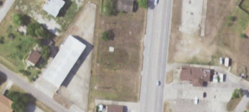 2633 Main St