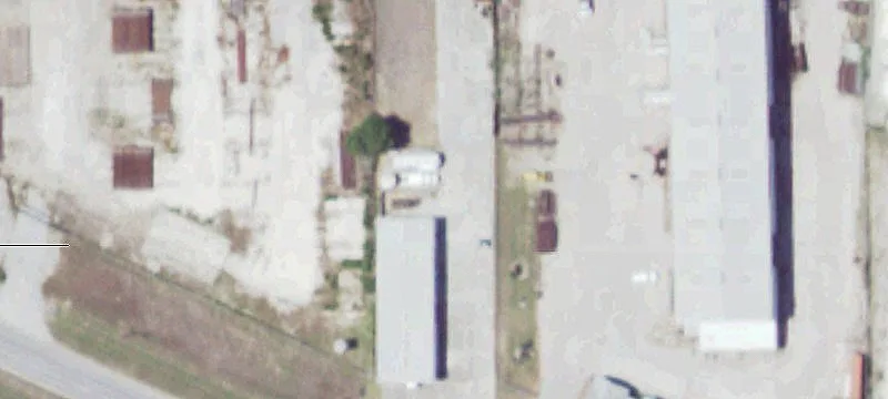 7418 Leopard St