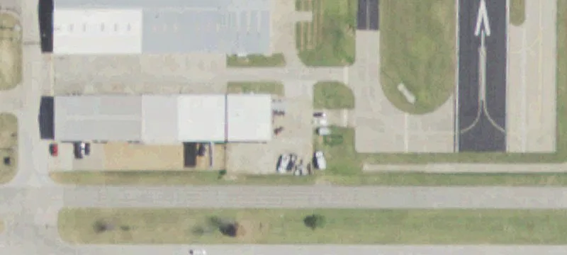 10015 Aeronca Ln