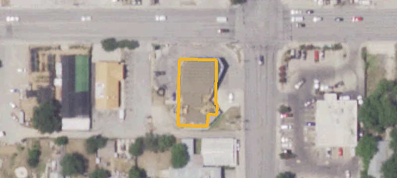 900 Hildebrand Ave
