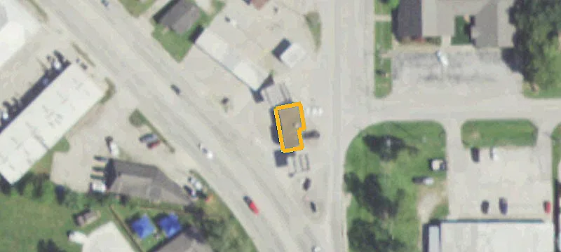 5202 Main St