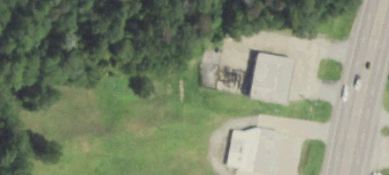 1035 Main St
