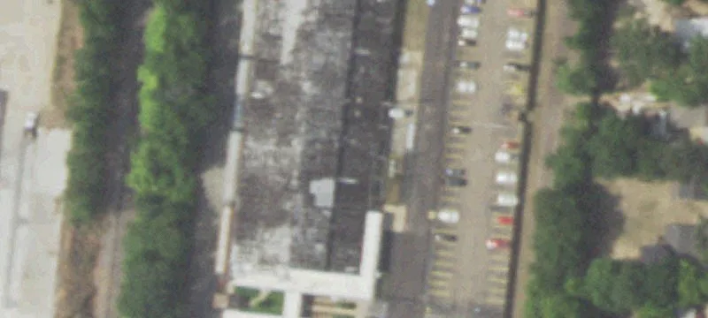 2410 Lyndon Ave