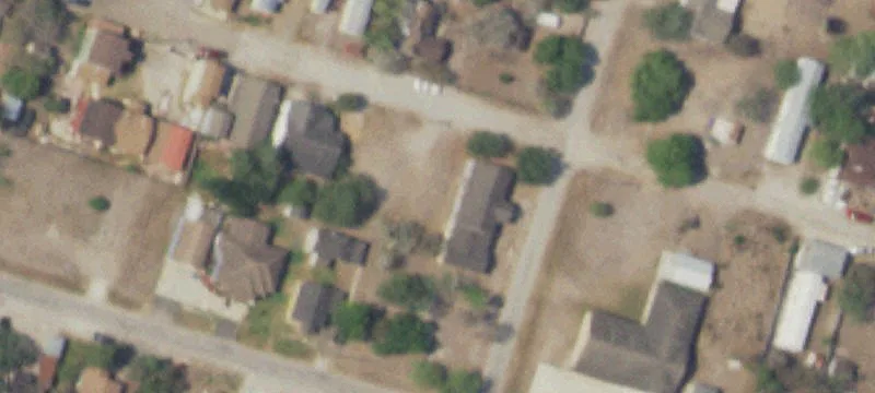 904 2nd Pl