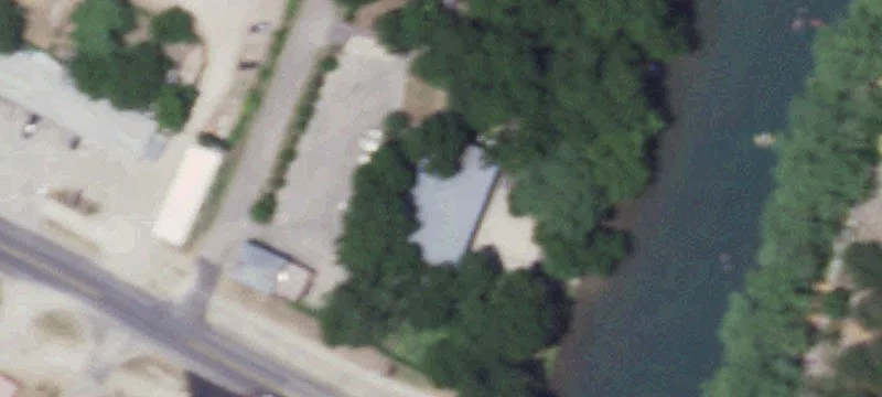 546 Riverside Path